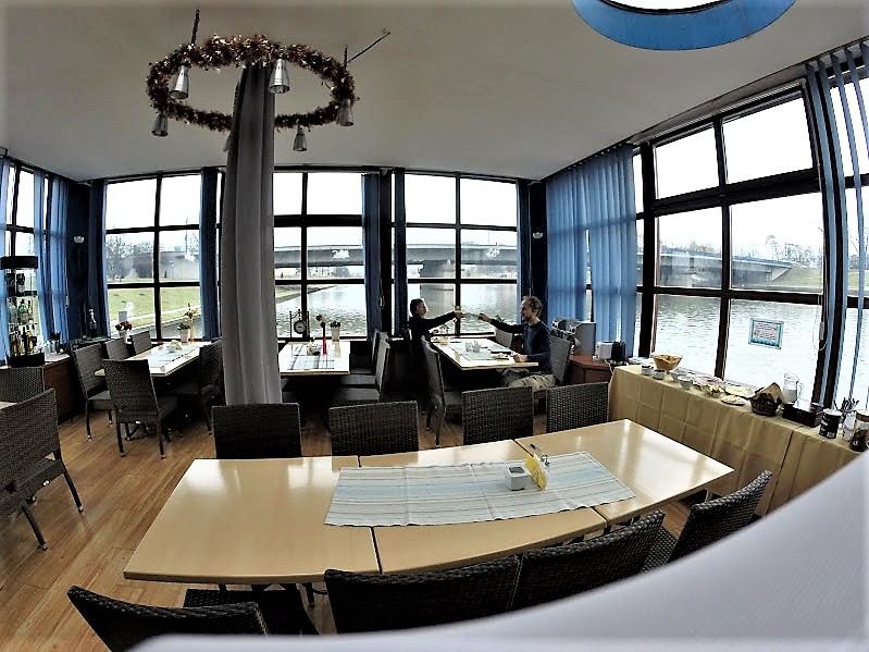 G3746226_1454350554918_high