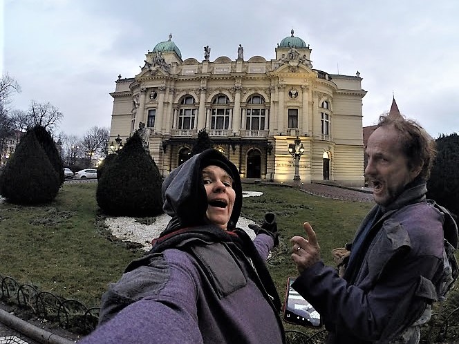 G4316498_1454352331305_high (1)