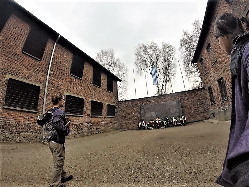 G4676618_1454438968279_high