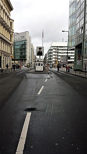 20160204_100420_Friedrichstraße