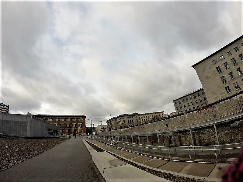 G5146839_1454587331016_high