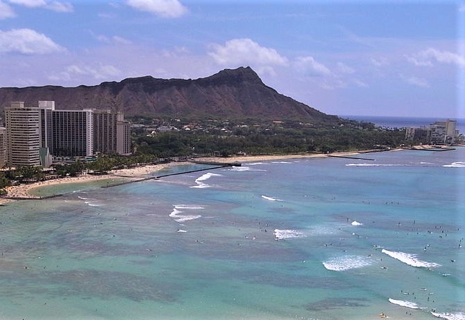 1200px-Sheraton-waikiki-diamondheadview