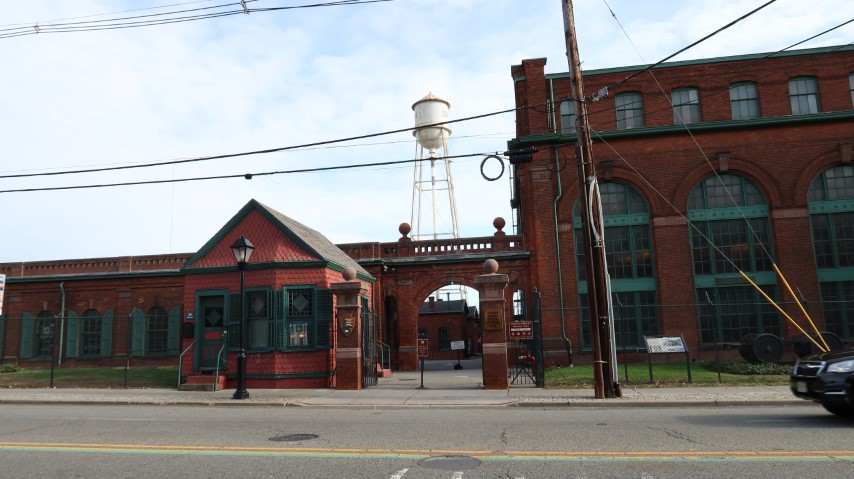 The entrance to Edison National Park