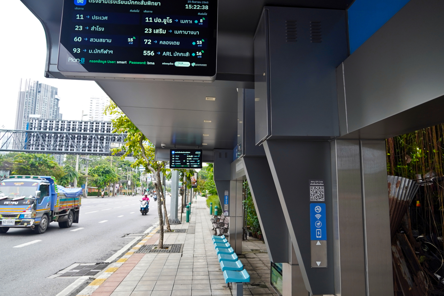 state of the art public transportation signs provide up to the minute information for travellers