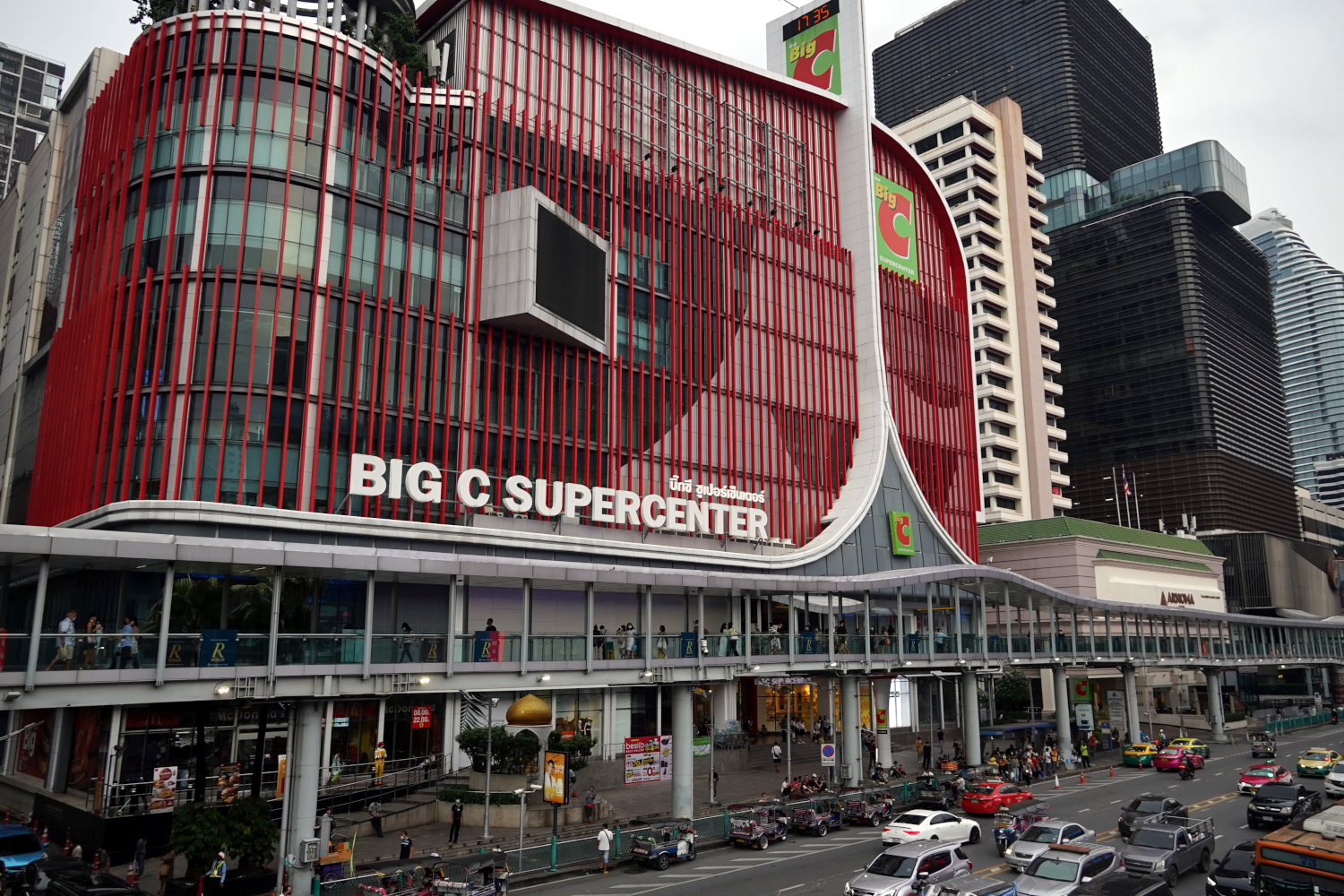 One of the supercenter shopping malls that seem to be on every corner in Bangkok