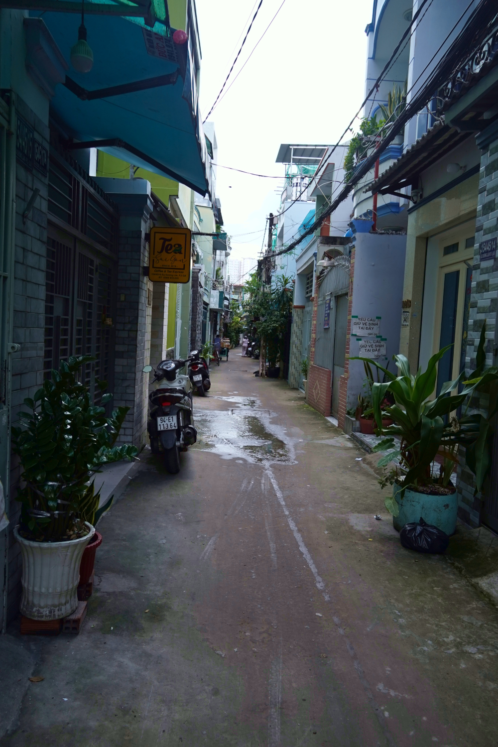 alleyway, VIetnam