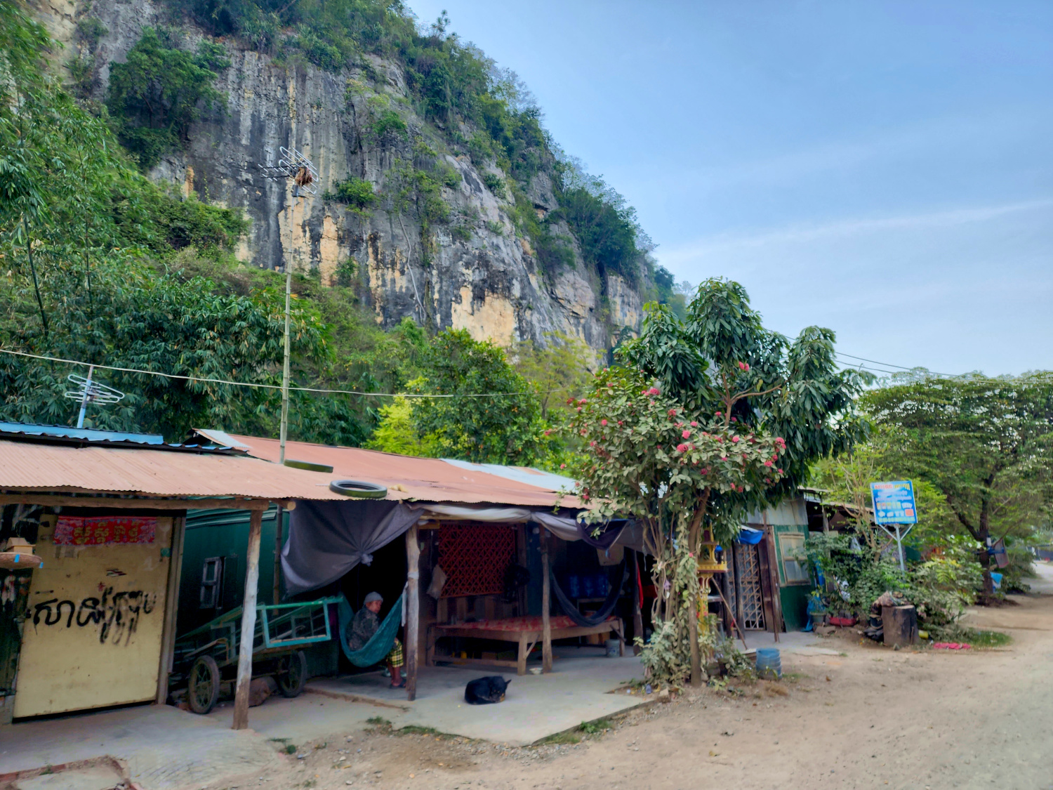 hovel houses Phnom Sampov, Cambodia