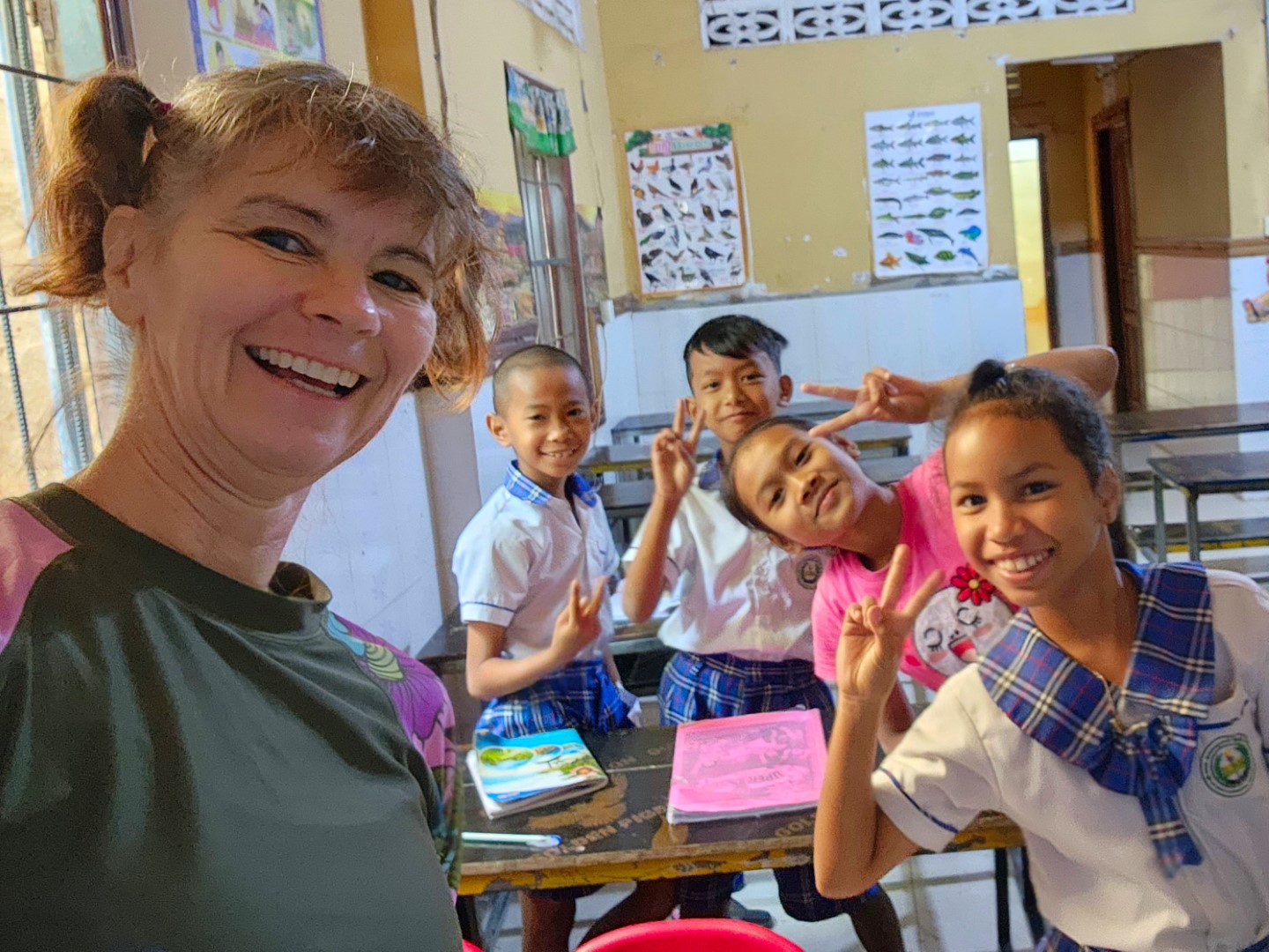 students in Phnom Sampov